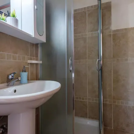 Lägenhet Belvedere Con Terrazza